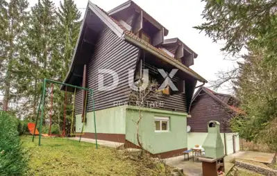 Haus 186 m², Vrbovsko - rustikales Holzferienhaus - 18