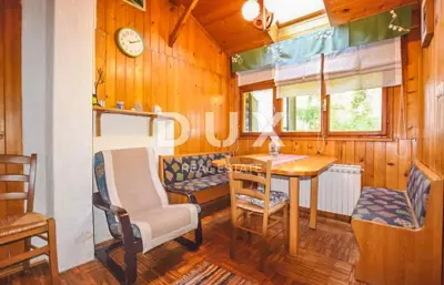 Haus 186 m², Vrbovsko - rustikales Holzferienhaus - 3