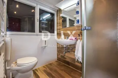 Haus 186 m², Vrbovsko - rustikales Holzferienhaus - 11