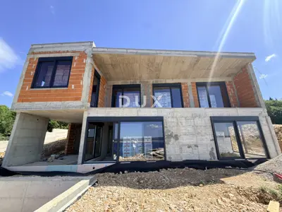 Haus zum Kauf in Dramalj, 250,5 m²