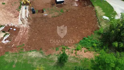 Građevinsko zemljište 900 m², Labin okolica - mirno okruženje - 2