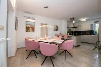 Villa 403 m², Matulji - pool and summer kitchen - 5