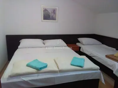 Apartmanska kuća 188 m², Novalja - centar i 6 apartmana - 10
