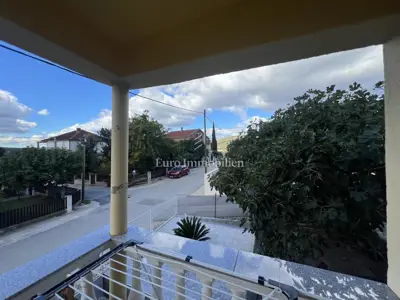 Haus 51 m², Gornji Karin - 400 m vom Meer - 21