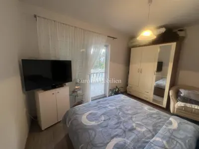 Haus 51 m², Gornji Karin - 400 m vom Meer - 5