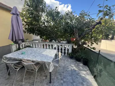 Haus 51 m², Gornji Karin - 400 m vom Meer - 17