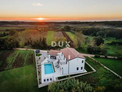ISTRA, BRTONIGLA - Hochwertiges Haus mit Pool