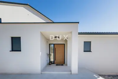 ISTRA, BRTONIGLA - Hochwertiges Haus mit Pool - 11