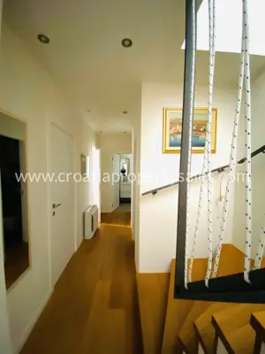 Penthouse 90 m², otok Brač, pogled na more - 9