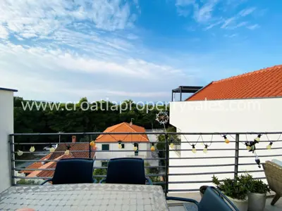 Penthouse 90 m², otok Brač, pogled na more - 7