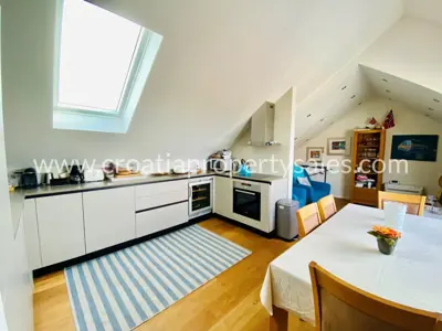Penthouse 90 m², otok Brač, pogled na more - 4