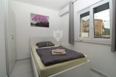 Stan 115 m², Bribir - pogled na more i terasa - 8