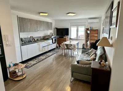 Apartment for sale in Crikvenica, 65 m²