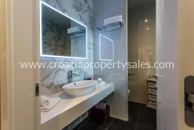 Kuća, Kaštela, 240 m², 1 500 000 € - 9
