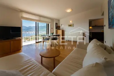 Wohnung, Martinkovac Rijeka, 2 Etagen, Terrasse und Aussicht