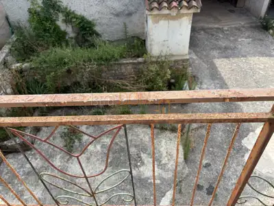 - Kuća sa 3 stambene jedinice, nedaleko Žminja - - 4