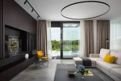Villa 670 m², Bale - Designervilla mit Wellnessbereich - 4