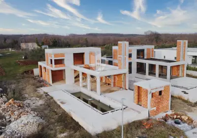 House for sale in Sveti Lovreč, 186 m²