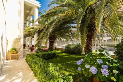 Villa 1 000 m², Crveni Vrh in Umag - erste Reihe zum Meer - 10