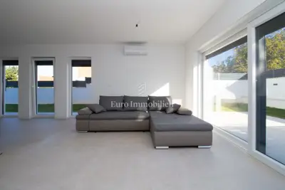 Semi-detached house 135 m², Poreč - sea view and terrace - 17