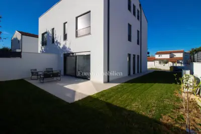 Semi-detached house 135 m², Poreč - sea view and terrace - 13