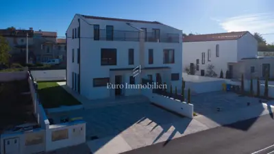 Semi-detached house 135 m², Poreč - sea view and terrace - 11
