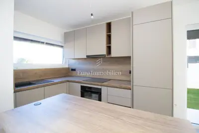 Semi-detached house 135 m², Poreč - sea view and terrace - 19