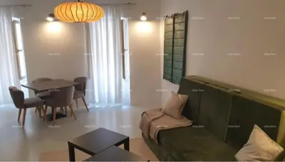 Stan 49 m², Rovinj, centar starog grada i pogled na grad