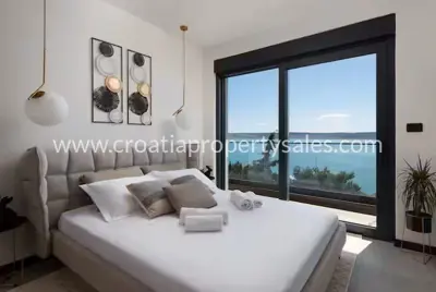 Villa 250 m², Starigrad - 100 m vom Meer und Blick auf die Küste - 8