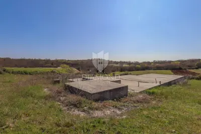 Bauland 775 m², Rovinj - ruhige Umgebung