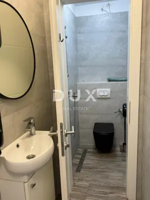 Poslovni prostor 69 m², Tisno - uz plažu - 9