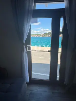 Poslovni prostor 69 m², Tisno - uz plažu - 15