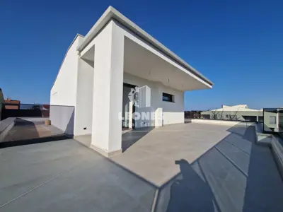 Stan 98 m², Zambratija, 300 m od mora i krovna terasa - 2