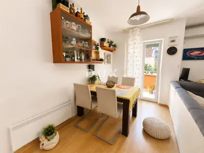 Stan 58 m², Rovinj - vrt i natkrivena terasa - 7