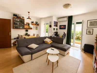 Stan 58 m², Rovinj - vrt i natkrivena terasa - 5