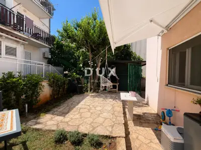 Stan 58 m², Rovinj - vrt i natkrivena terasa - 2
