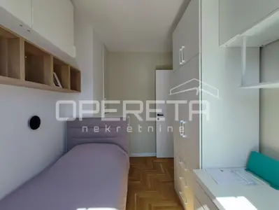 Stan 80 m², Višnjik Zadar - 3 spavaće sobe i parking - 10