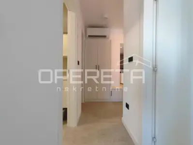Stan 80 m², Višnjik Zadar - 3 spavaće sobe i parking - 6