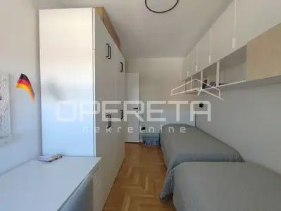 Stan 80 m², Višnjik Zadar - 3 spavaće sobe i parking - 9
