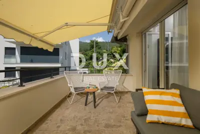 Apartment 57 m², Opatija - Centar, terrace with sea view