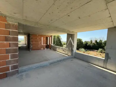 Haus 398 m², Tar - Pools, Sauna und Kinosaal - 9