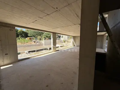 Haus 398 m², Tar - Pools, Sauna und Kinosaal - 14