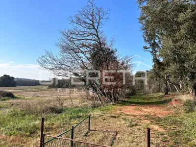 Građevinsko zemljište 633 m², Valtura - mirna stancija