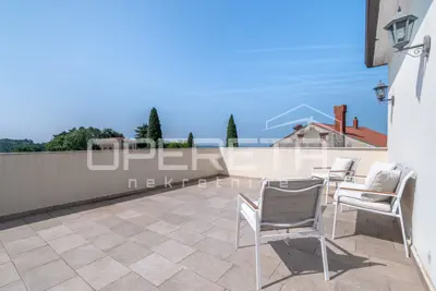 Steinhaus, Oprtalj - Pool und Blick auf die Mirna - 20