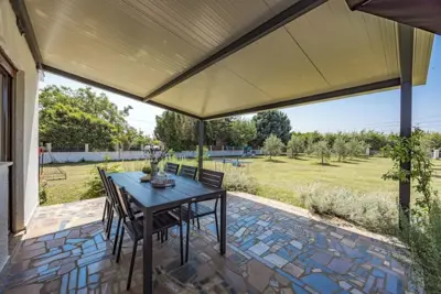 House 160 m², Loborika - quiet location near Pula - 3