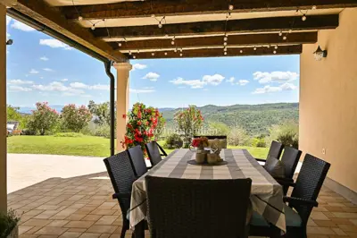 Vila 150 m², Grožnjan - panoramski pogled na prirodu - 4