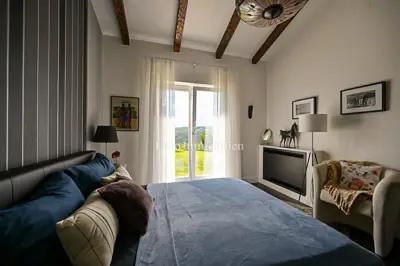 Vila 150 m², Grožnjan - panoramski pogled na prirodu - 14
