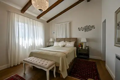 Vila 150 m², Grožnjan - panoramski pogled na prirodu - 21