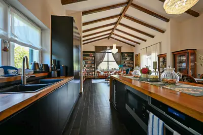 Vila 150 m², Grožnjan - panoramski pogled na prirodu - 11