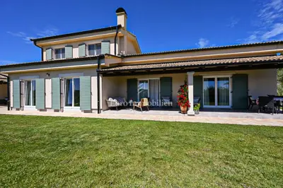 Vila 150 m², Grožnjan - panoramski pogled na prirodu - 3